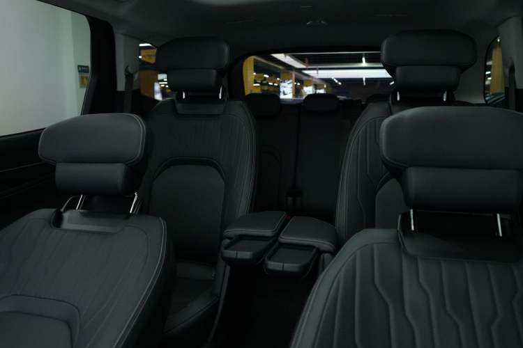 Used Ford Edge 2025 Escape L 2.0T EcoBoost Two-Wheel Drive 7-Seater Luxury Model