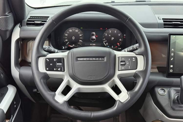 Used Land Rover Defender 2023 110 3.0T P400 X-DYNAMIC HSE
