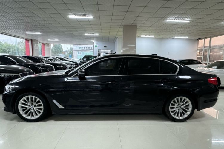 Used BMW 5 Series 2019 Facelifted 525Li Luxury Package
