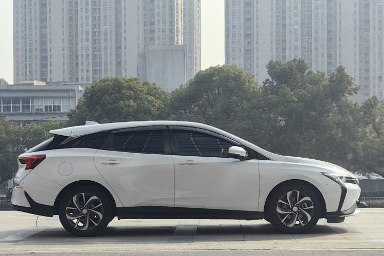 Used Buick Velite 6 2022 Plug-in Hybrid Connected Smart Edition
