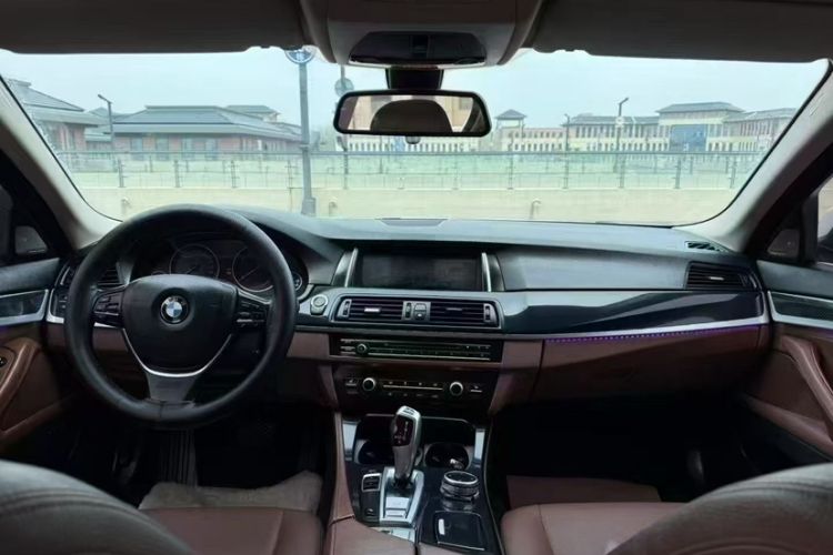 Used BMW 5 Series 2017 520Li Elegant Edition
