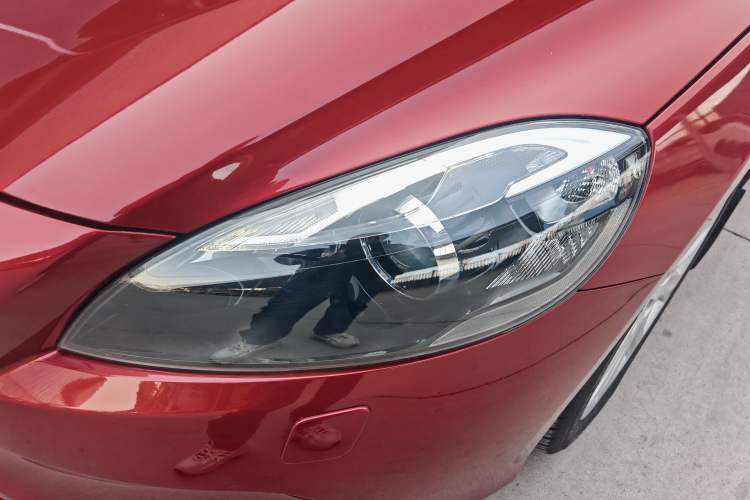 Used Volvo V40 2015 1.6T Zhiyi Edition