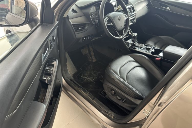 Used BORGWARD BX5 2017 20TGDI Automatic Two-Wheel Drive Pioneer Edition