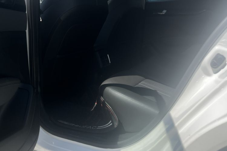 Used Dongfeng Aeolus Yixuan 2020 230T Automatic Glare-Proof Dark Knight Edition
