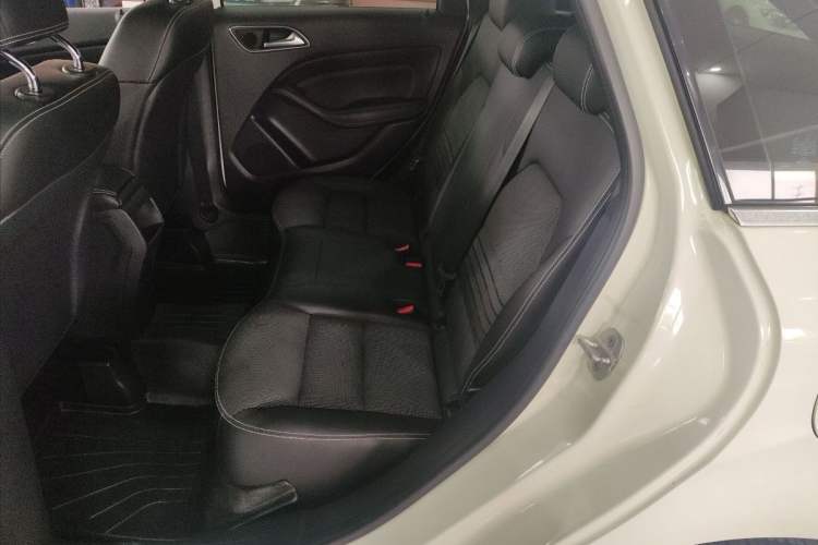 Used Mercedes-Benz B-Class 2015 B 200 Sport Edition
