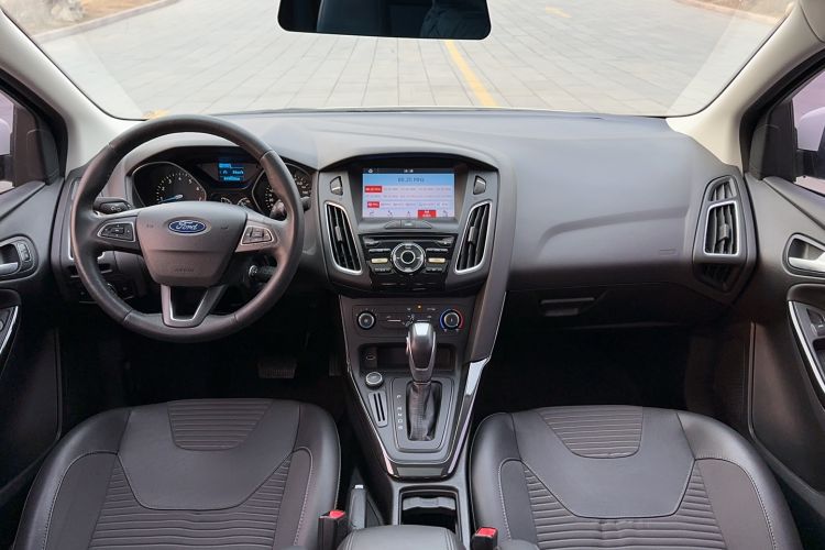 Used Ford Focus 2018 Sedan Classic 1.6L Automatic Trendy SmartDrive Edition