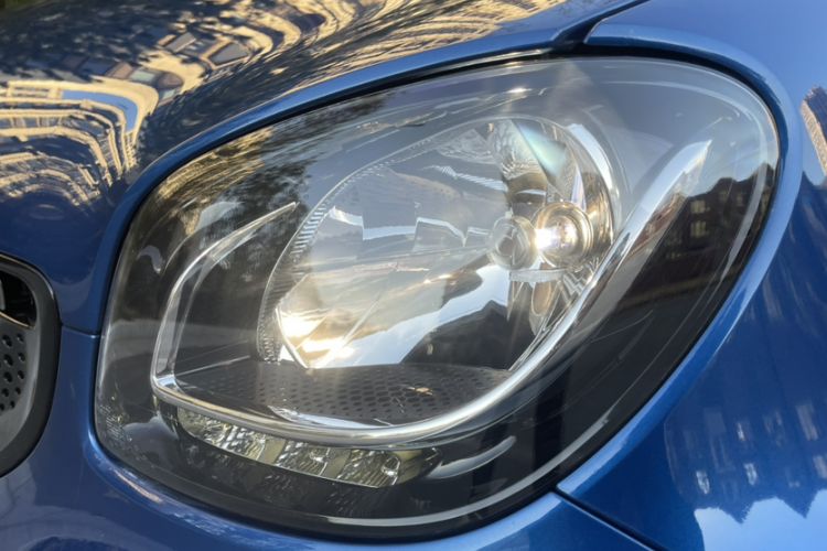 Used  fortwo 2015 1.0L 52 kW Hardtop Passion Edition
