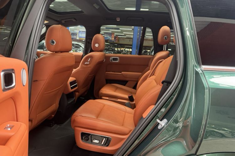 Used Li Auto L8 2023 Pro Model
