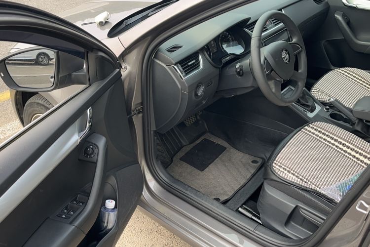 Used Skoda Octavia 2016 1.6L Automatic Chuanxing Edition