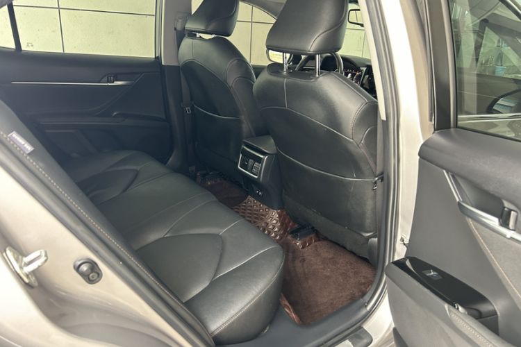 Used Toyota Camry 2021 2.5G Luxury Edition
