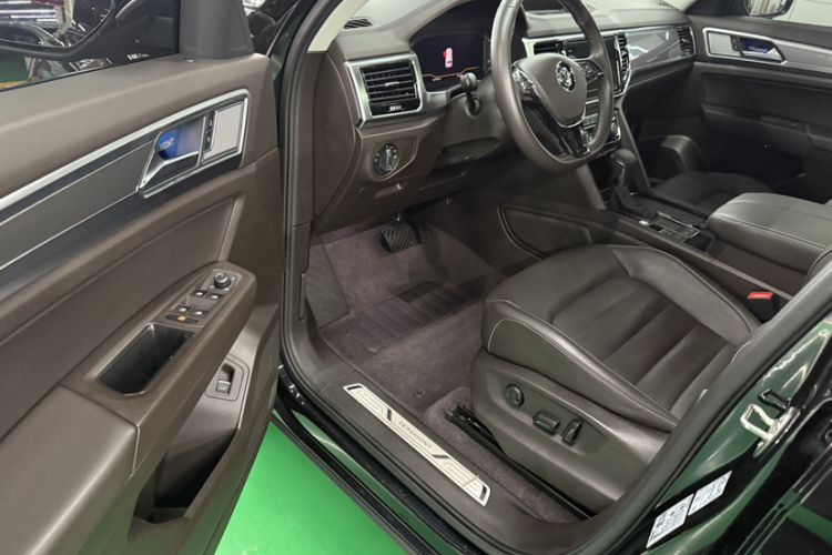 Used Volkswagen Teramont 2020 330TSI Two-Wheel-Drive Luxury Edition China VI Standard
