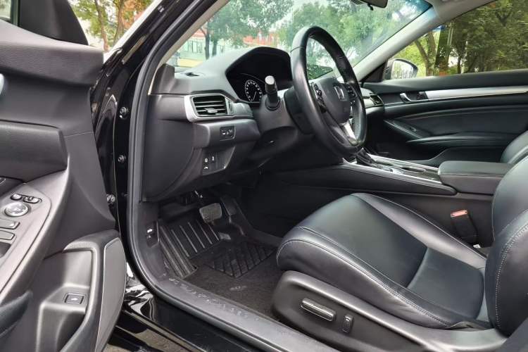 Used Honda Accord 2018 260TURBO Luxury Edition China V Emission Standard
