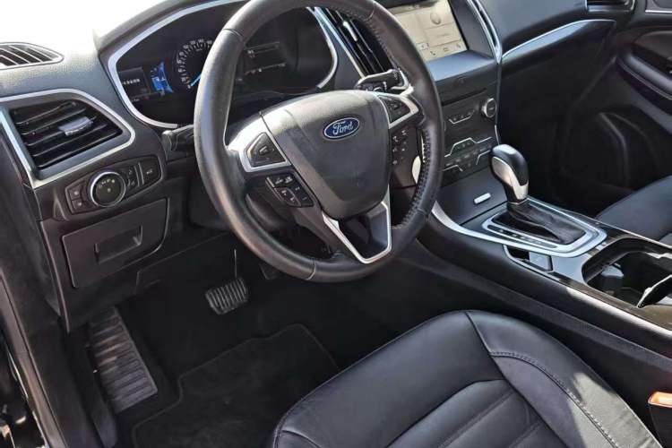 Used Ford Edge 2018 EcoBoost 245 Two-Wheel-Drive Titanium 7-Seater China V Standard
