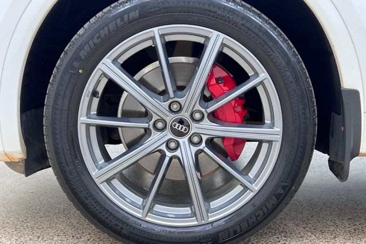 Used Audi Q5L 2022 Updated 40T Luxury Dynamic Edition