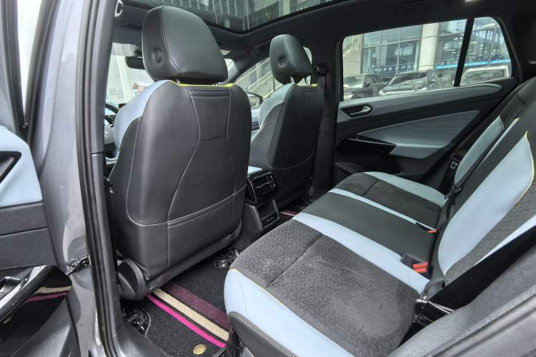 Used Volkswagen ID.4 X 2022 Smart Enjoyment Long-Range Edition