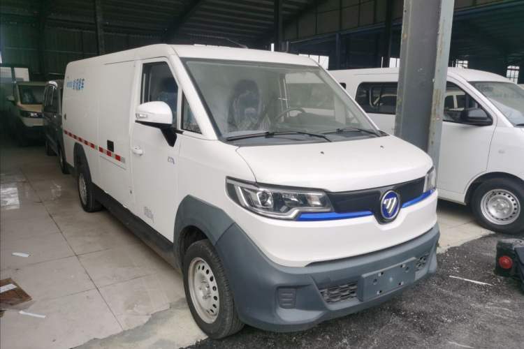 Used Foton Intelligent Blue Elf E7 2024 All-Electric Van Flat Roof 2 Seats CATL 46.36 kWh
