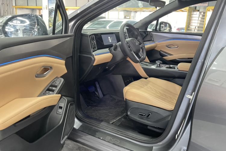 Used BYD Song L DM-i 2024 112 km Beyond Edition
