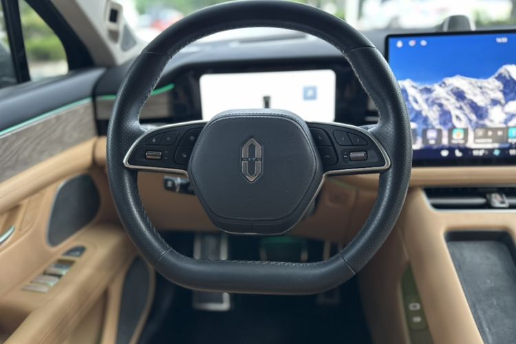 Used Hima AITO M5 2022 Extended-Range Four-Wheel Drive Flagship Edition
