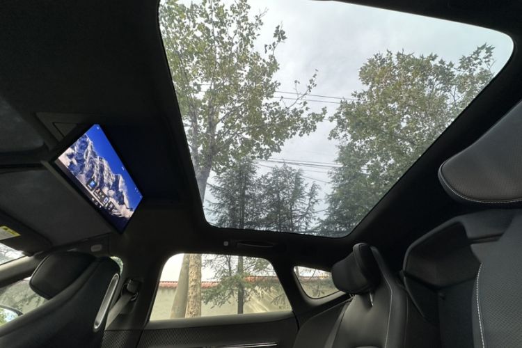 Used  12 2025 Ultra Extended-Range Edition
