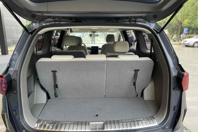 Used Hyundai Custo 2021 380TGDi Deluxe Edition DLX
