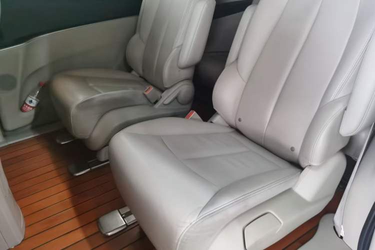 Used Buick GL8 2018 28T Luxury Model China VI Standard
