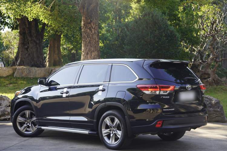 Used Toyota Highlander 2018 2.0T Four-Wheel Drive Prestige Version 7 Seats China VI Standard
