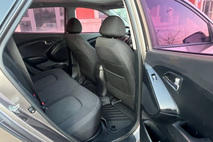 Used Hyundai ix35 2015 2.0L Automatic 2WD Comfort Edition China V Standard
