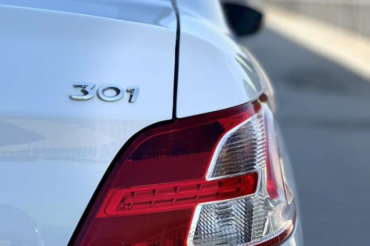 Used Peugeot 301 2016 1.6L Manual Comfort Edition
