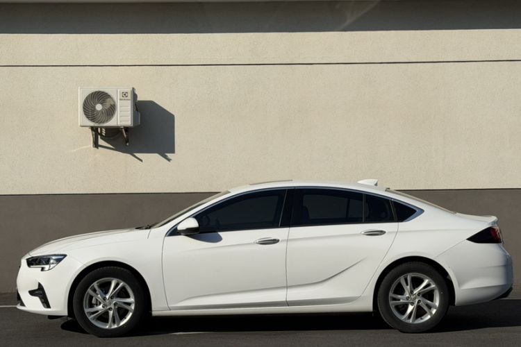 Used Buick Regal 2020 552T Luxury Version
