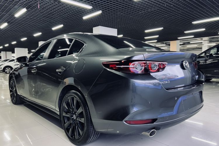Used Mazda Mazda 3 Axela 2023 2.0L Automatic ZhiZhen Edition
