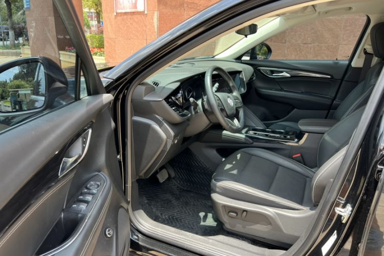 Used Buick Envision 2023 Encore S 552T Two-Wheel Drive Luxury Model
