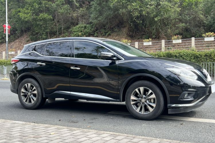Used Nissan Murano 2021 2.5L XL Two-Wheel Drive Smart Connect Luxury Edition