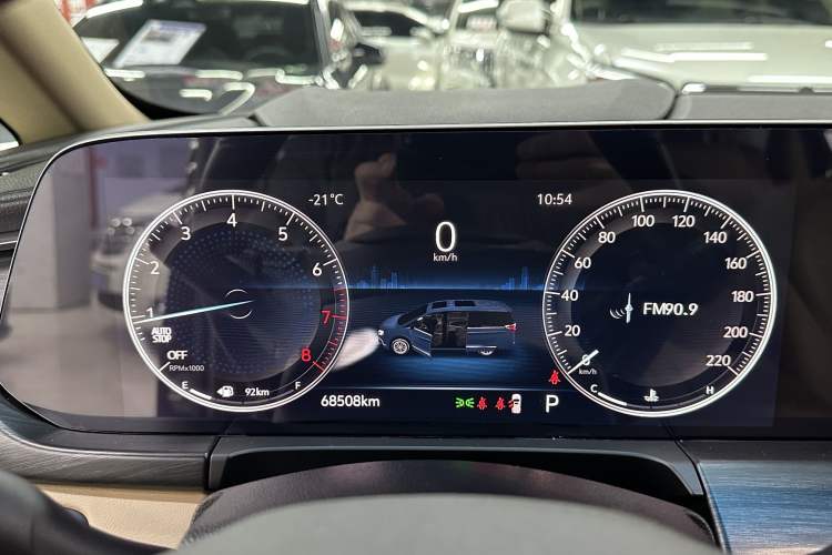 Used Buick GL8 2021 ES Landtrek 653T Luxury Model