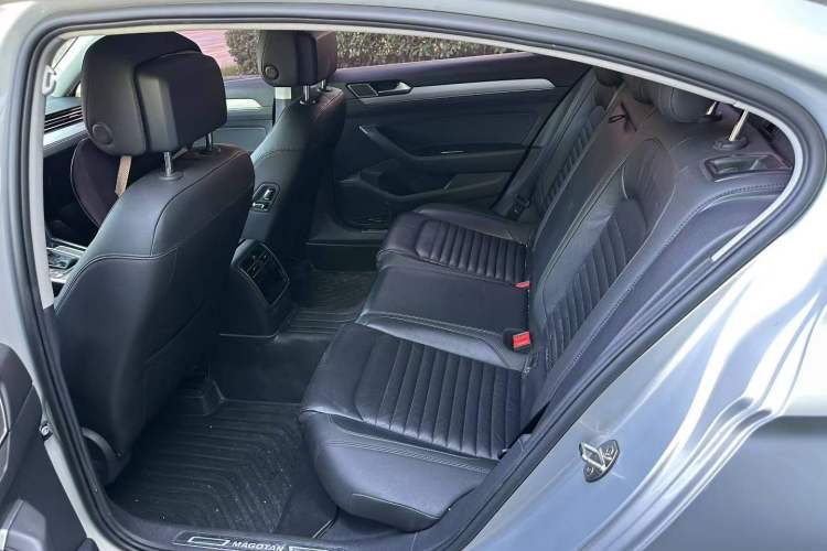 Used Volkswagen Magotan 2018 330TSI DSG Advanced Model
