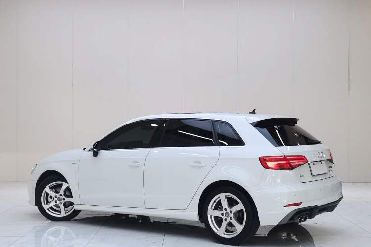 Used Audi A3 2018 30th Anniversary Edition Sportback 35 TFSI Fashion Model