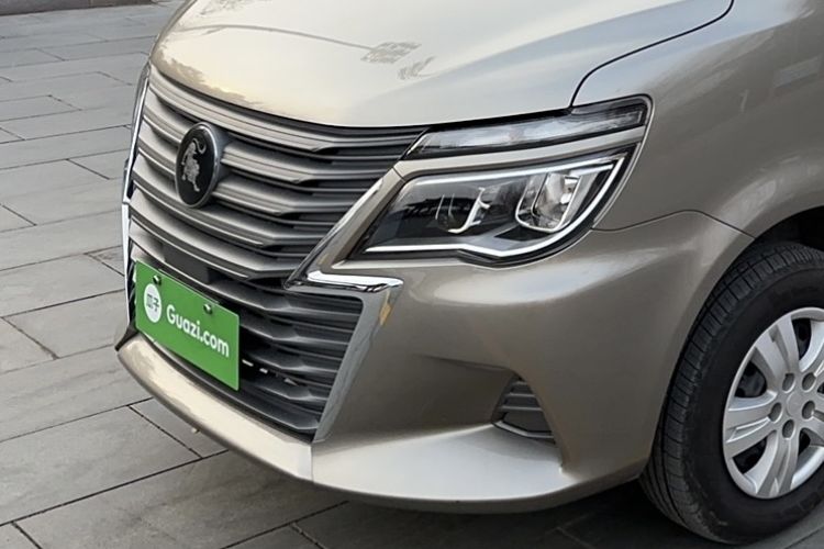 Used FORTHING Lingzhi 2023 M5 1.6L Practical Model 5 Seats