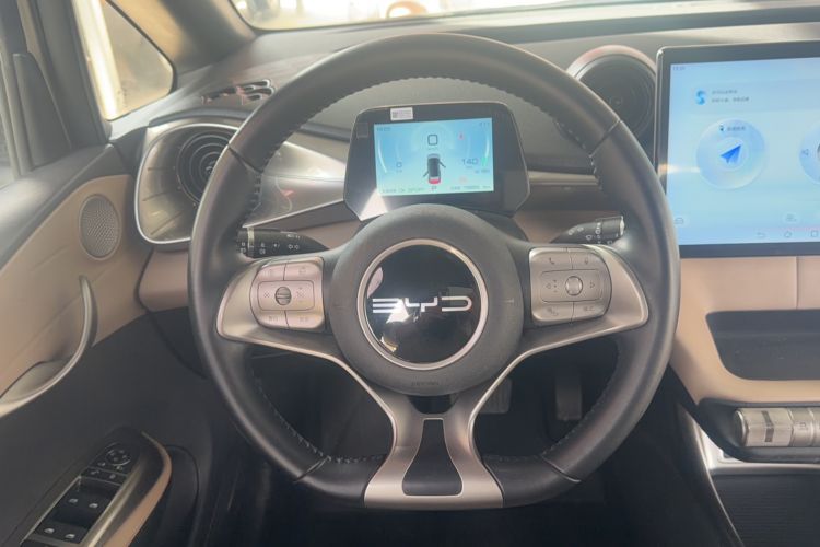 Used BYD Dolphin 2023 420 km Free Version
