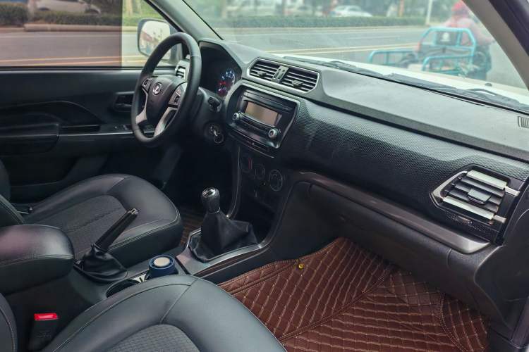 Used Great Wall Wingle 5 2021 1.5T Two-Wheel Drive "Dry Meal" Edition Value Model with a 1680mm Cargo Bed Equipped with GW4G15K Engine