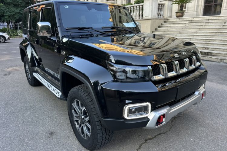 Used Beijing Auto BJ40 2023 2.0T Automatic Four-Wheel Drive Urban Hunter Edition Chivalrous Type