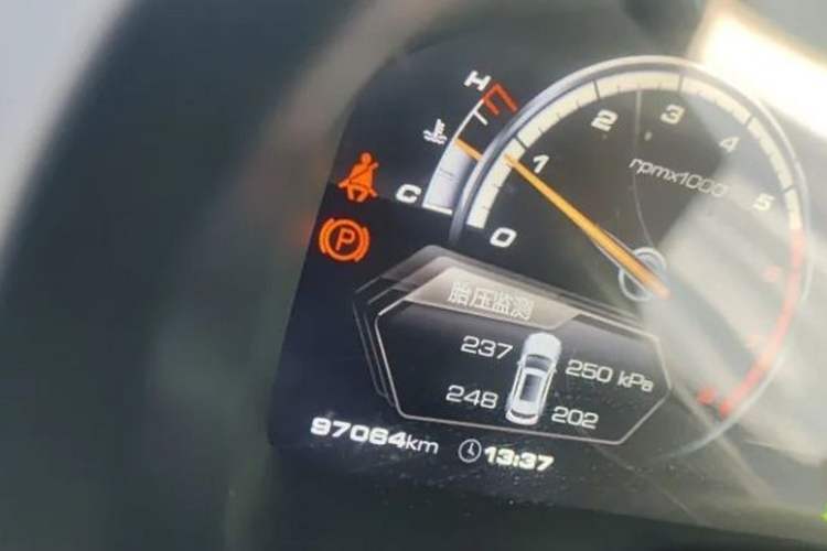 Used Wey VV7 2017 2.0T Ultra-Luxury Version
