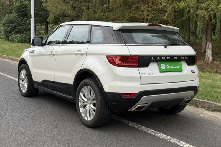 Used Land X7 2015 2.0T Panoramic Prestige Edition
