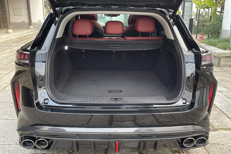 Used  Stellar 2023 400T Four-Wheel Drive Deluxe Edition