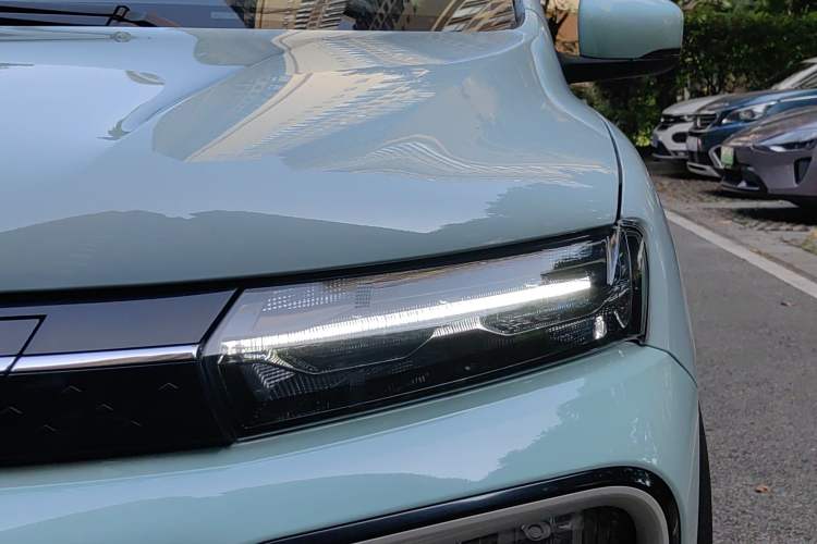 Used Dongfeng NAMMI BOX 2022 Light Wind Edition 201KM Lightning Model
