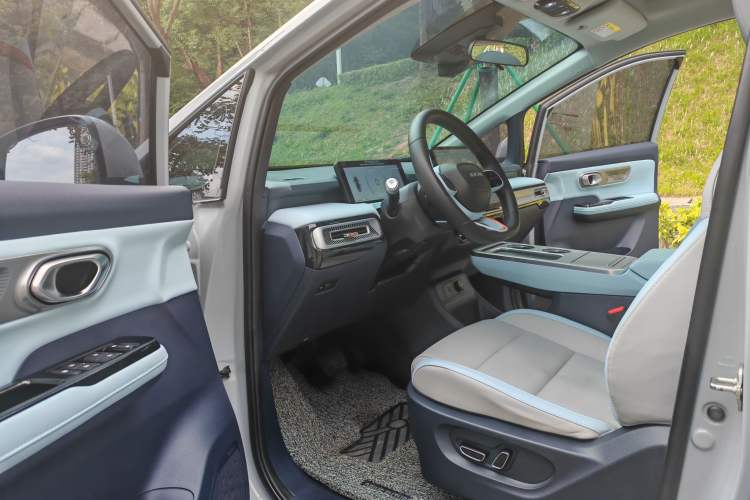 Used AION Y 2022 Plus 70 Smart Edition
