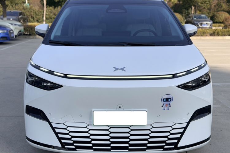 Used XPeng X9 2024 702 Ultra-Long Range Max
