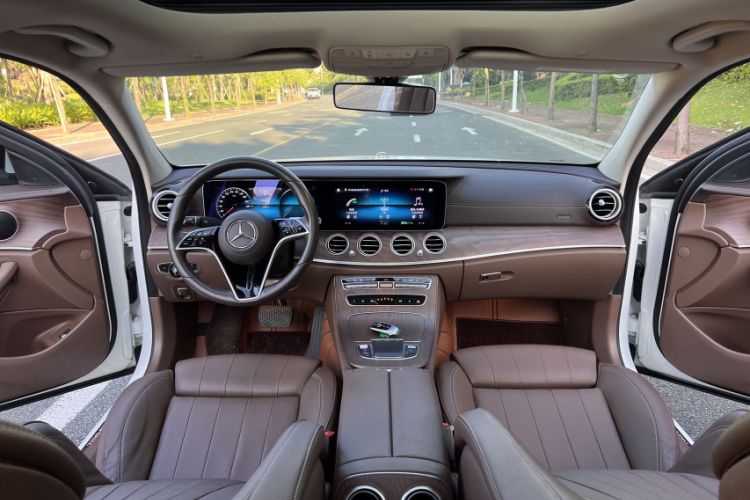 Used Mercedes-Benz E-Class 2021 E 260 L
