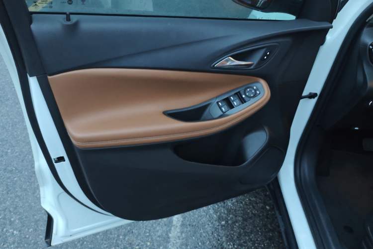 Used Buick Encore GX 2020 20T CVT Two-Wheel Drive Flagship Version
