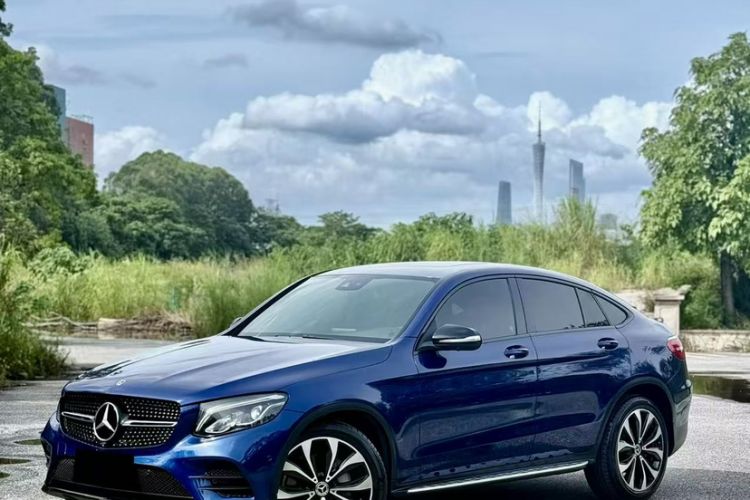 Used Mercedes-Benz GLC Coupe 2017 GLC 260 4MATIC Coupe SUV
