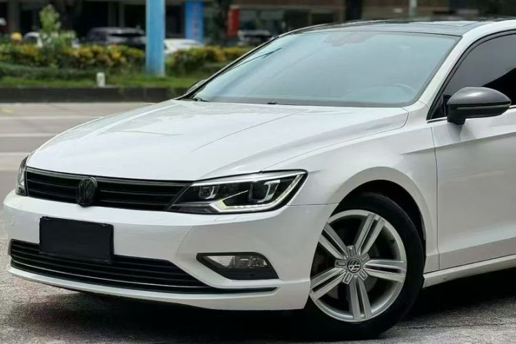 Used Volkswagen Lamando 2015 330TSI DSG Comfort Edition
