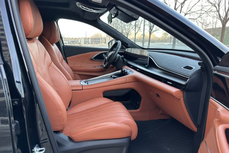 Used  Lingyun 2025 400T Two-Wheel-Drive Yeyue Edition
